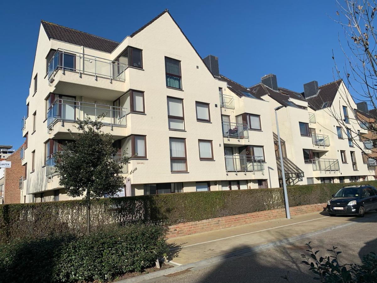 Top Appartement Met Garage "Au Franelle" オステンド エクステリア 写真